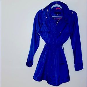 Jones New York Blue Hooded Light Weight Jacket / Rain Coat with Hood.